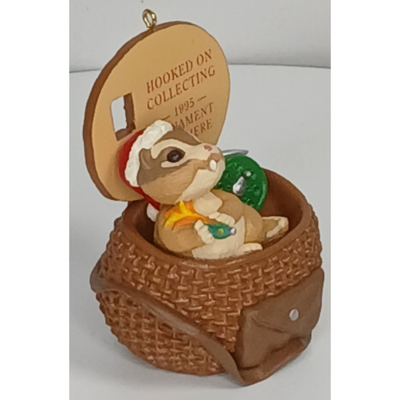 Hallmark Hooked on Collecting 1995 Christmas Ornament Chipmunk in Basket - Picture 3 of 7